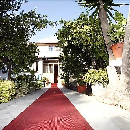 Bed and breakfast Luana 2*