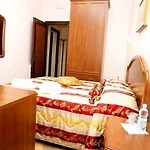 Luana 3* Fiumicino