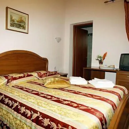 Luana Bed & Breakfast Fiumicino